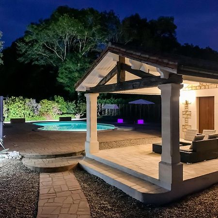 Villa Tagibao Avec Piscine Chauffee Et Spa Lesterps Exterior foto