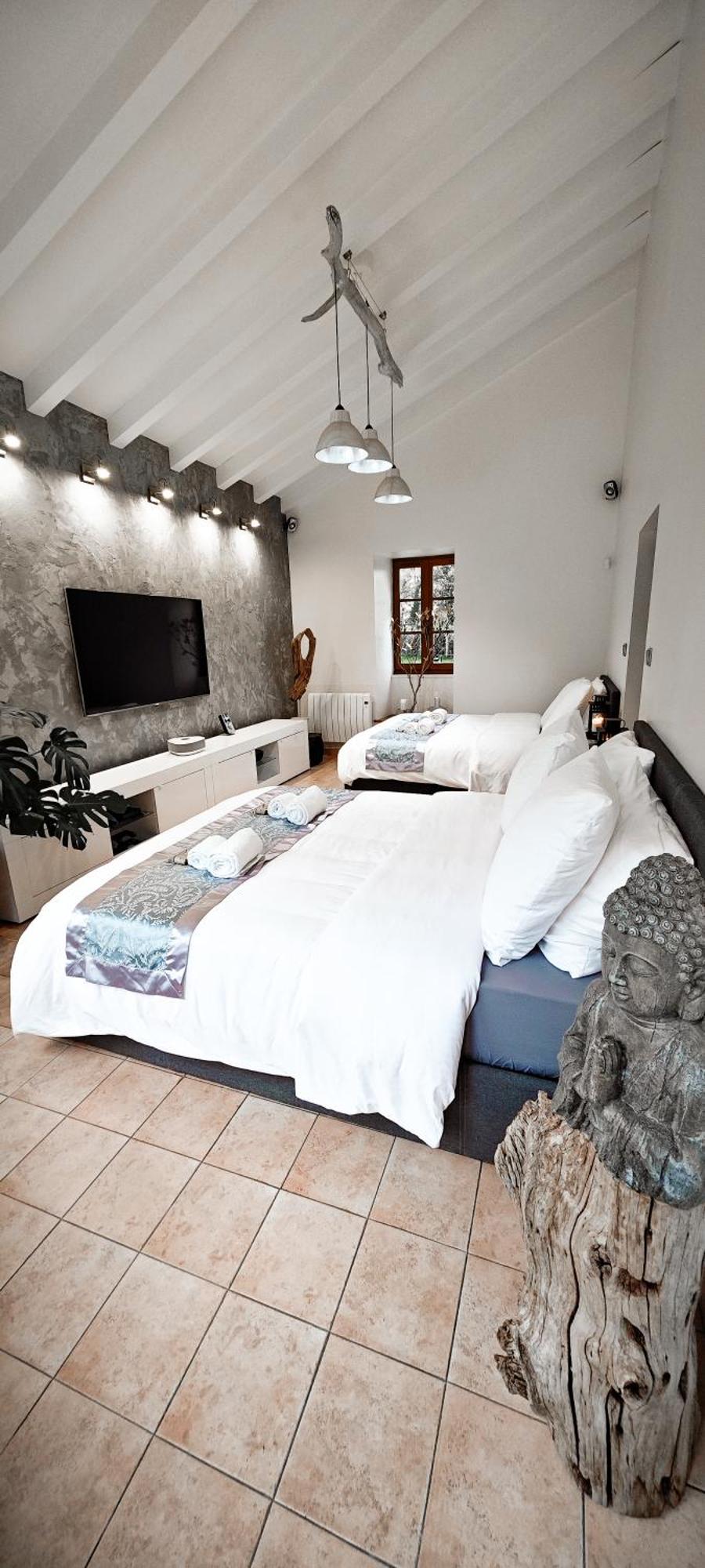 Villa Tagibao Avec Piscine Chauffee Et Spa Lesterps Exterior foto
